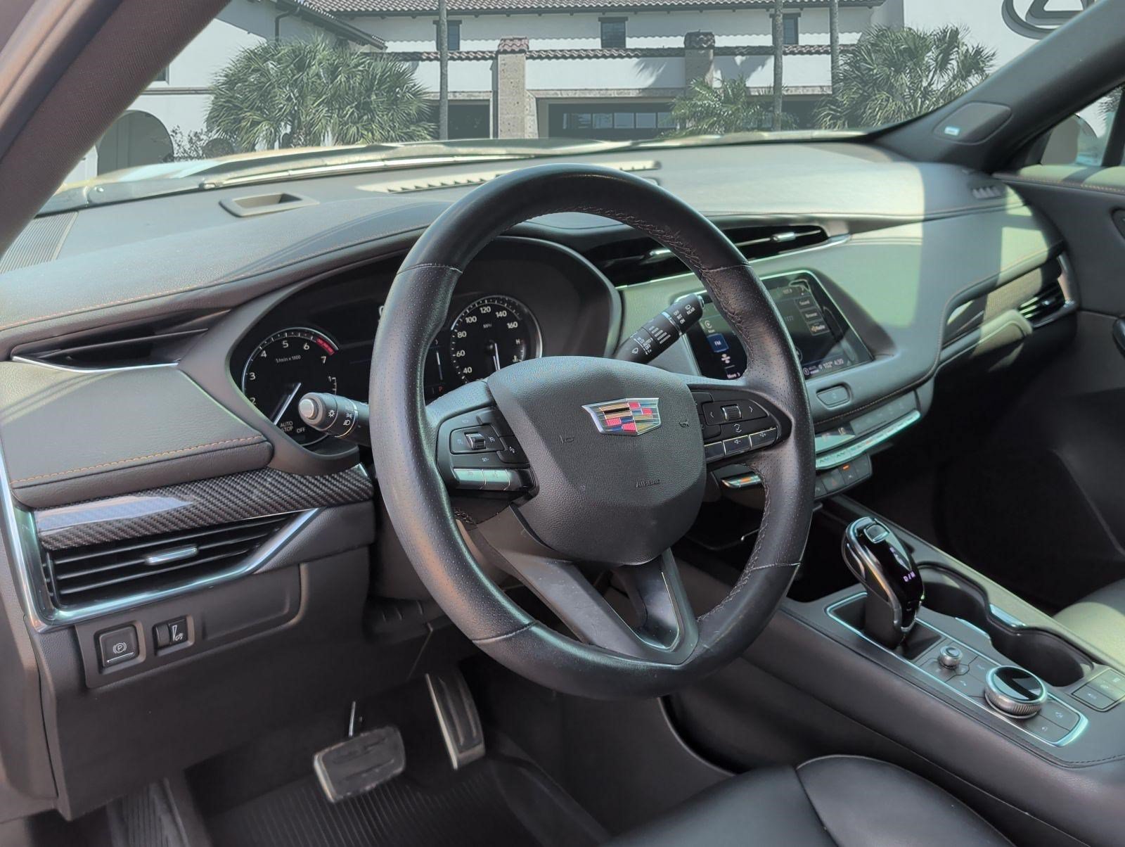 Used 2023 Cadillac XT4 Sport w/ Enhanced Visibility Package FWD image 12