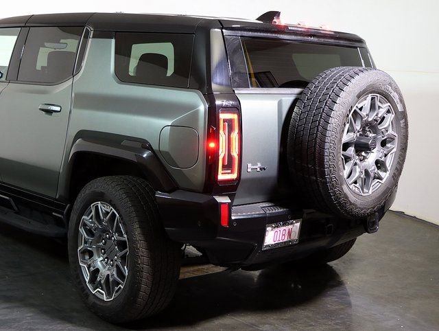 Used 2024 GMC Hummer EV 3X AWD/4WD image 11