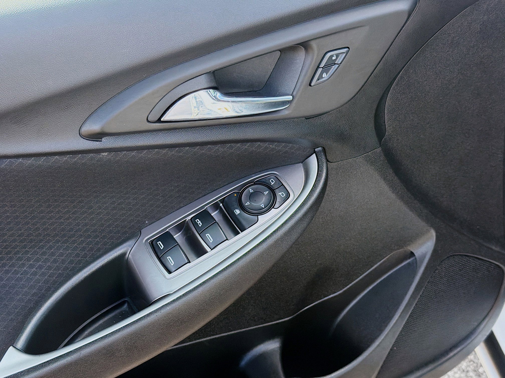 Used 2025 Chevrolet Malibu LT image 22