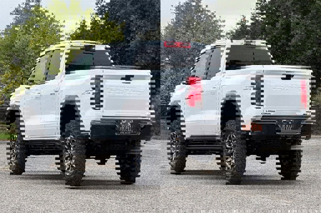 New 2026 Chevrolet Colorado ZR2 w/ Technology Package image 6