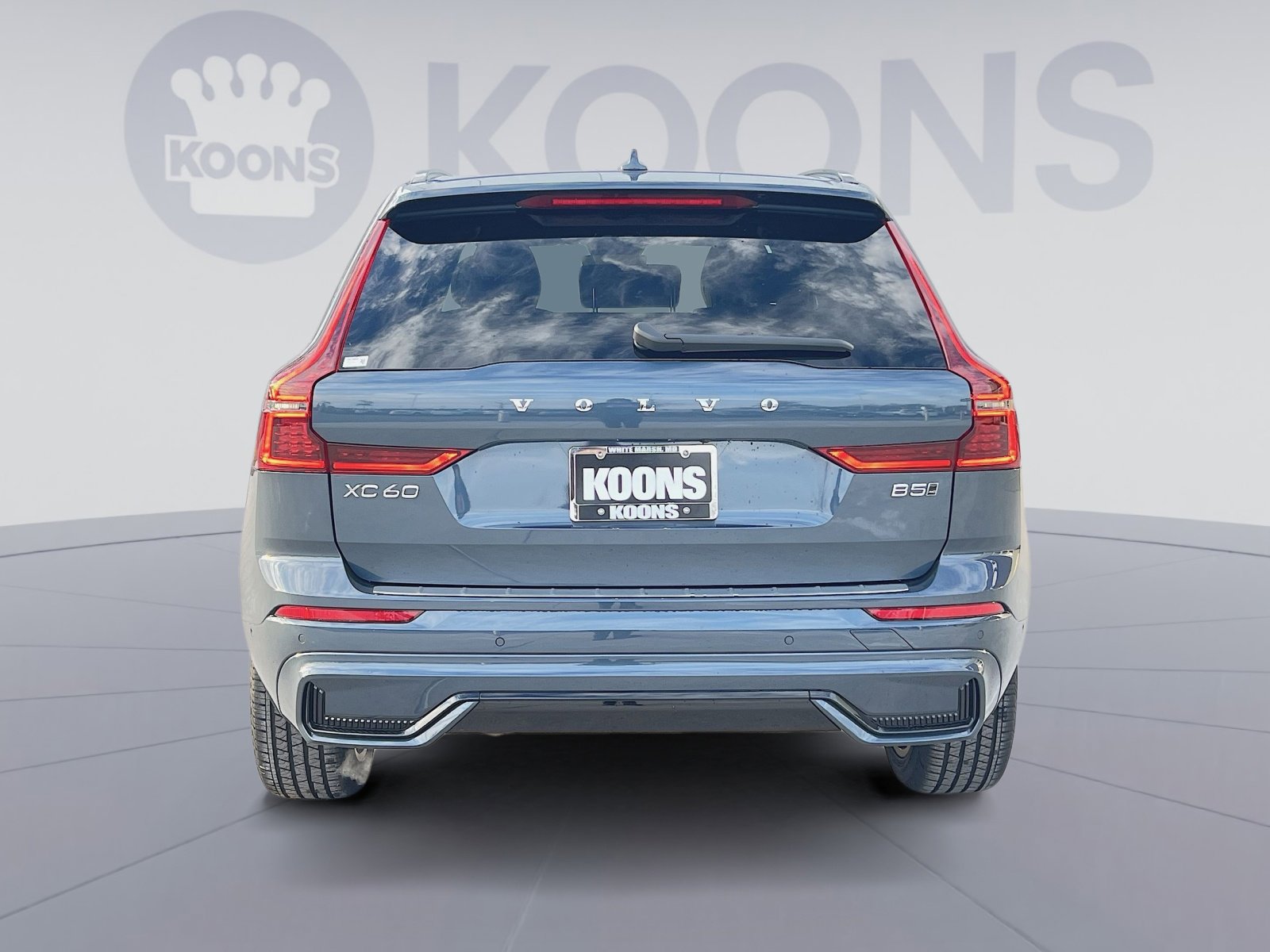 New 2026 Volvo XC60 B5 Plus w/ Protection Package Premier AWD/4WD image 5