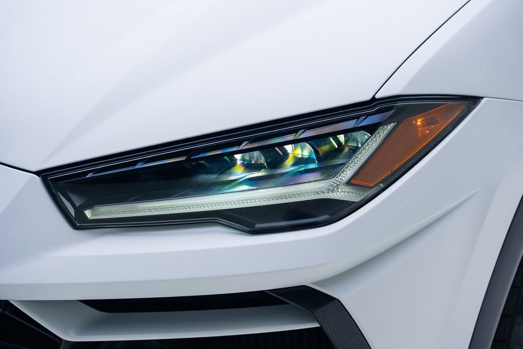 Used 2022 Lamborghini Urus image 8