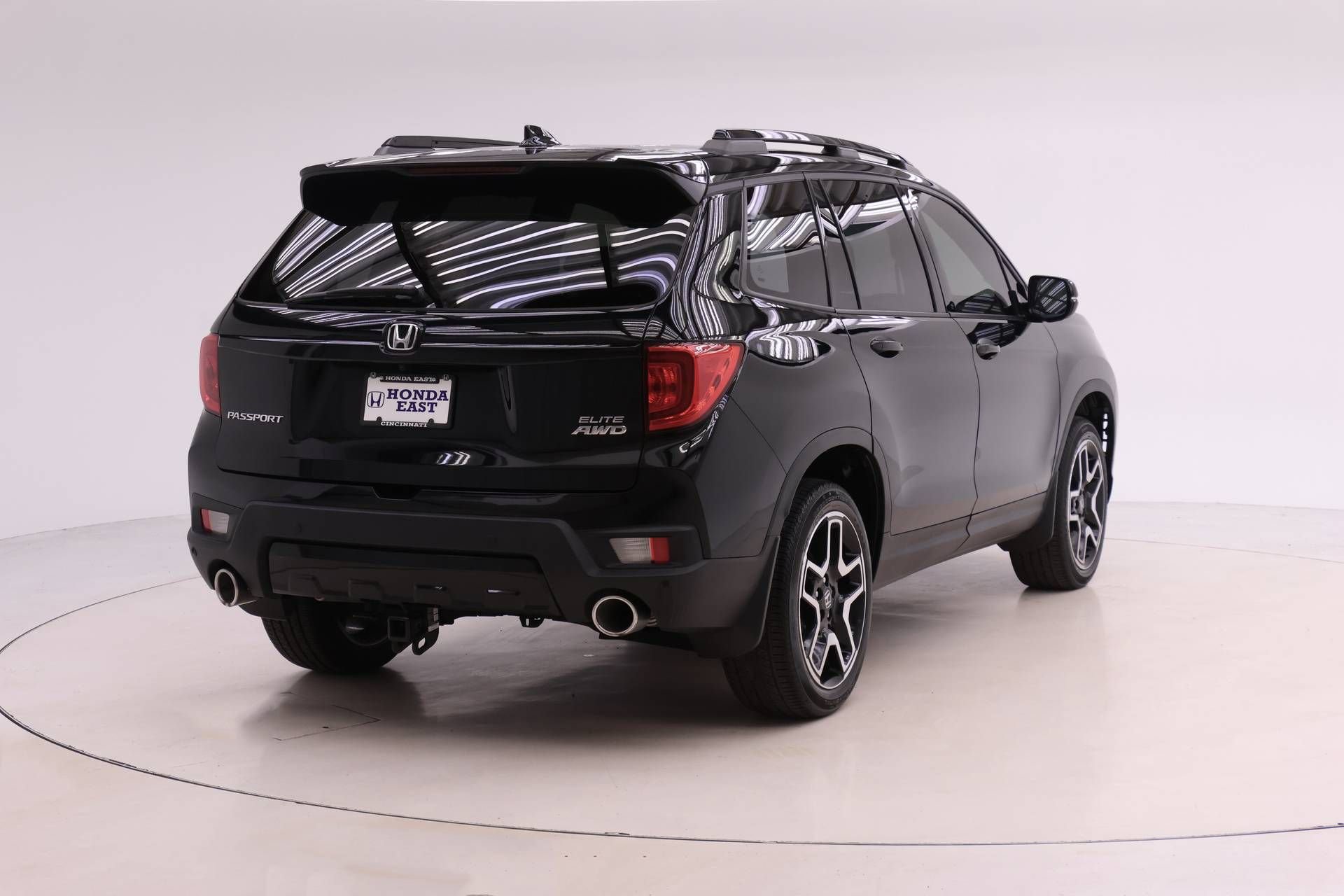 Certified 2023 Honda Passport Elite image 2