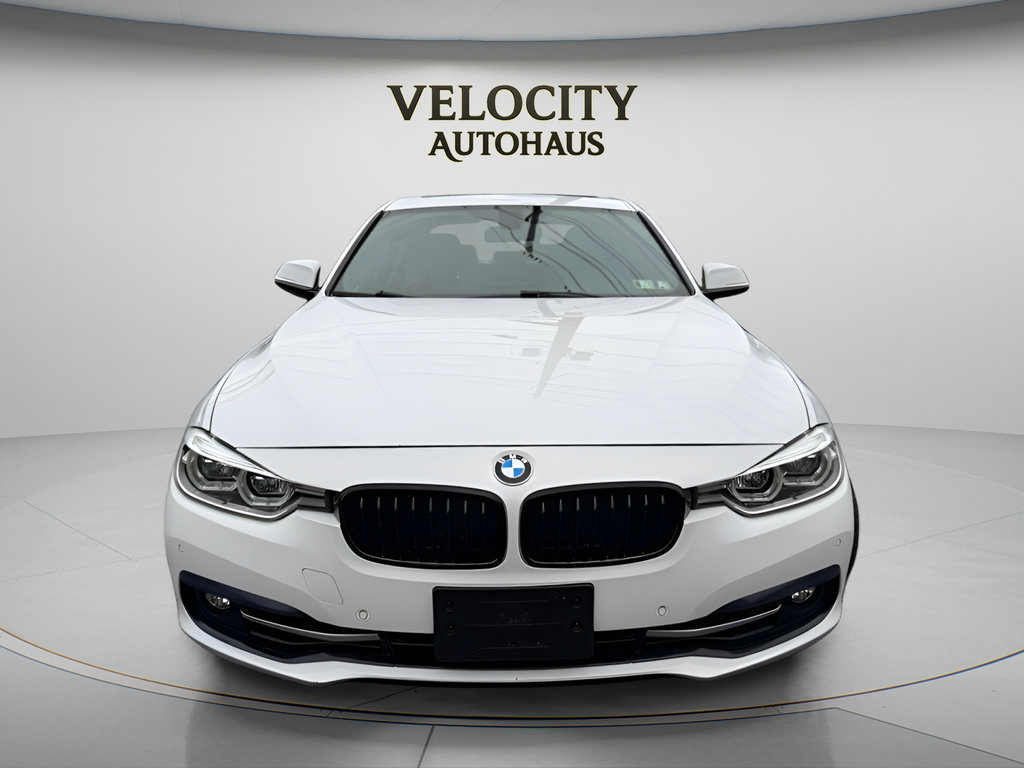 Used 2017 BMW 340i xDrive Sedan AWD/4WD image 2