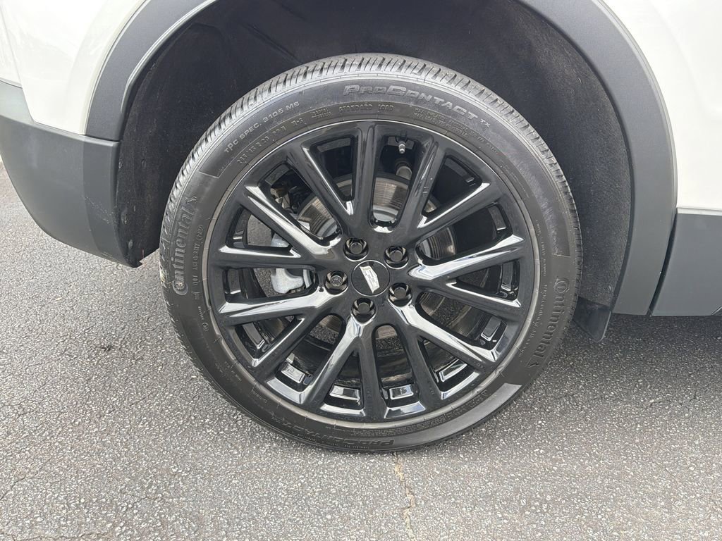 Certified 2023 Cadillac XT4 Sport image 17