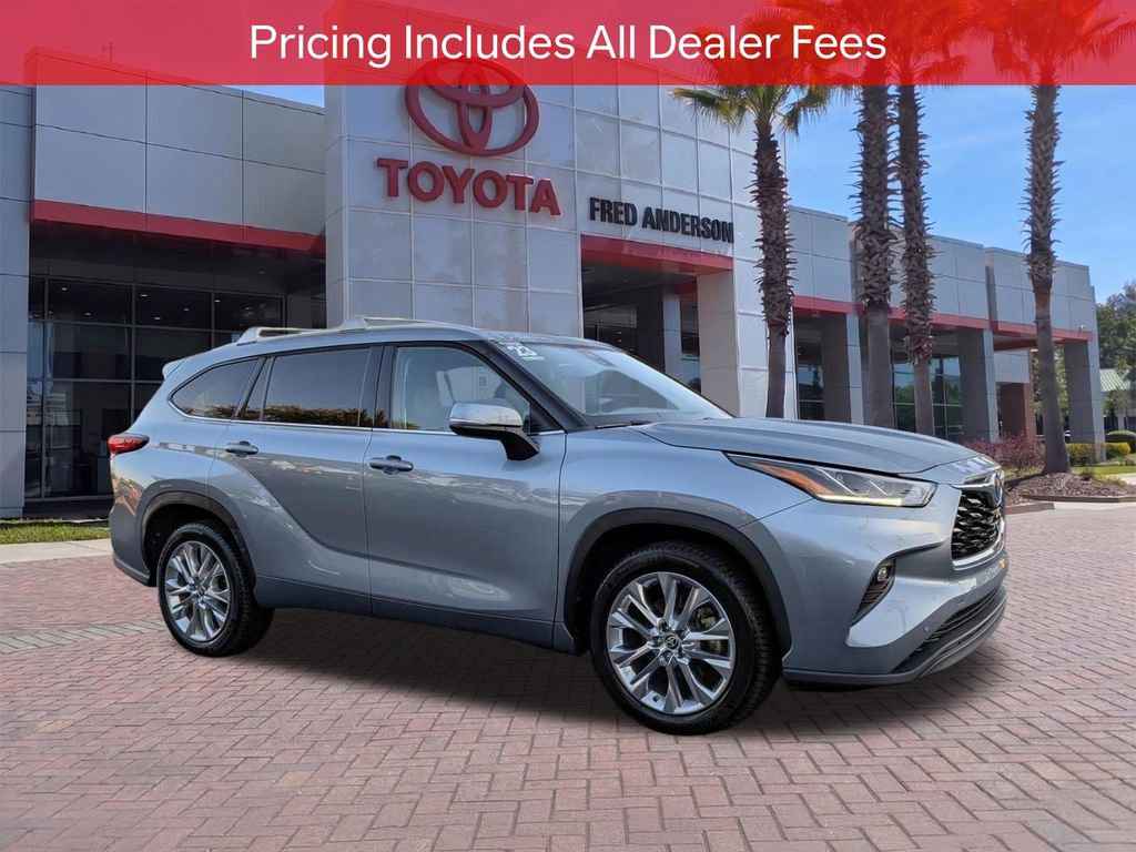 Used 2023 Toyota Highlander Limited