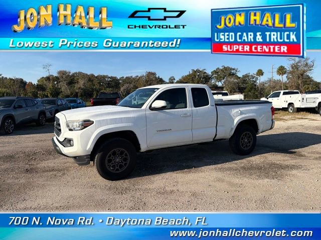 Used 2017 Toyota Tacoma 4x4 Access Cab image 3