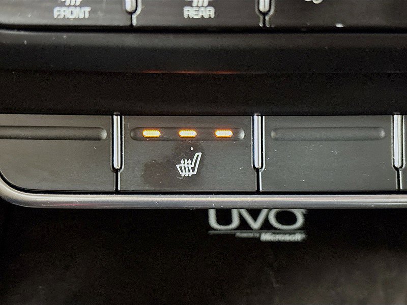 Used 2016 Kia Sorento EX image 18