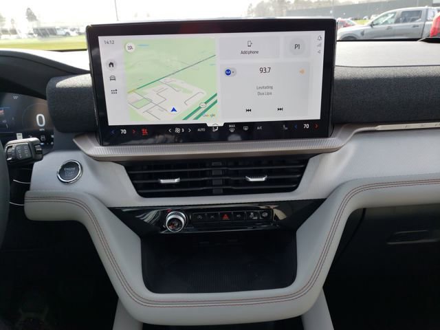 New 2026 Ford Explorer Active w/ Active Comfort Package image 21