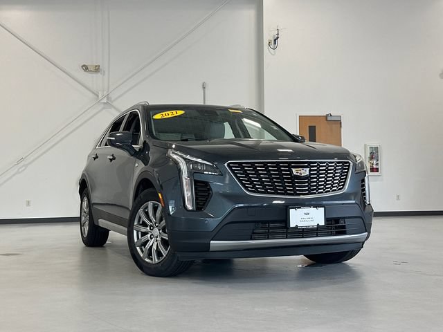 Used 2021 Cadillac XT4 Premium Luxury w/ Sun And Sound Package AWD/4WD image 2