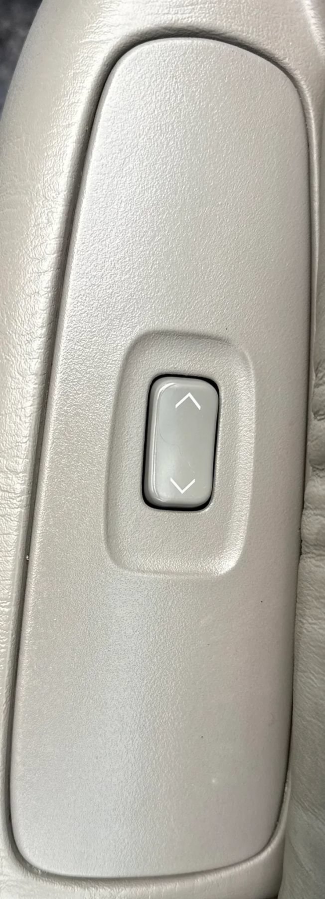 Used 1999 Cadillac Seville SLS w/ Convenience Pkg FWD image 36