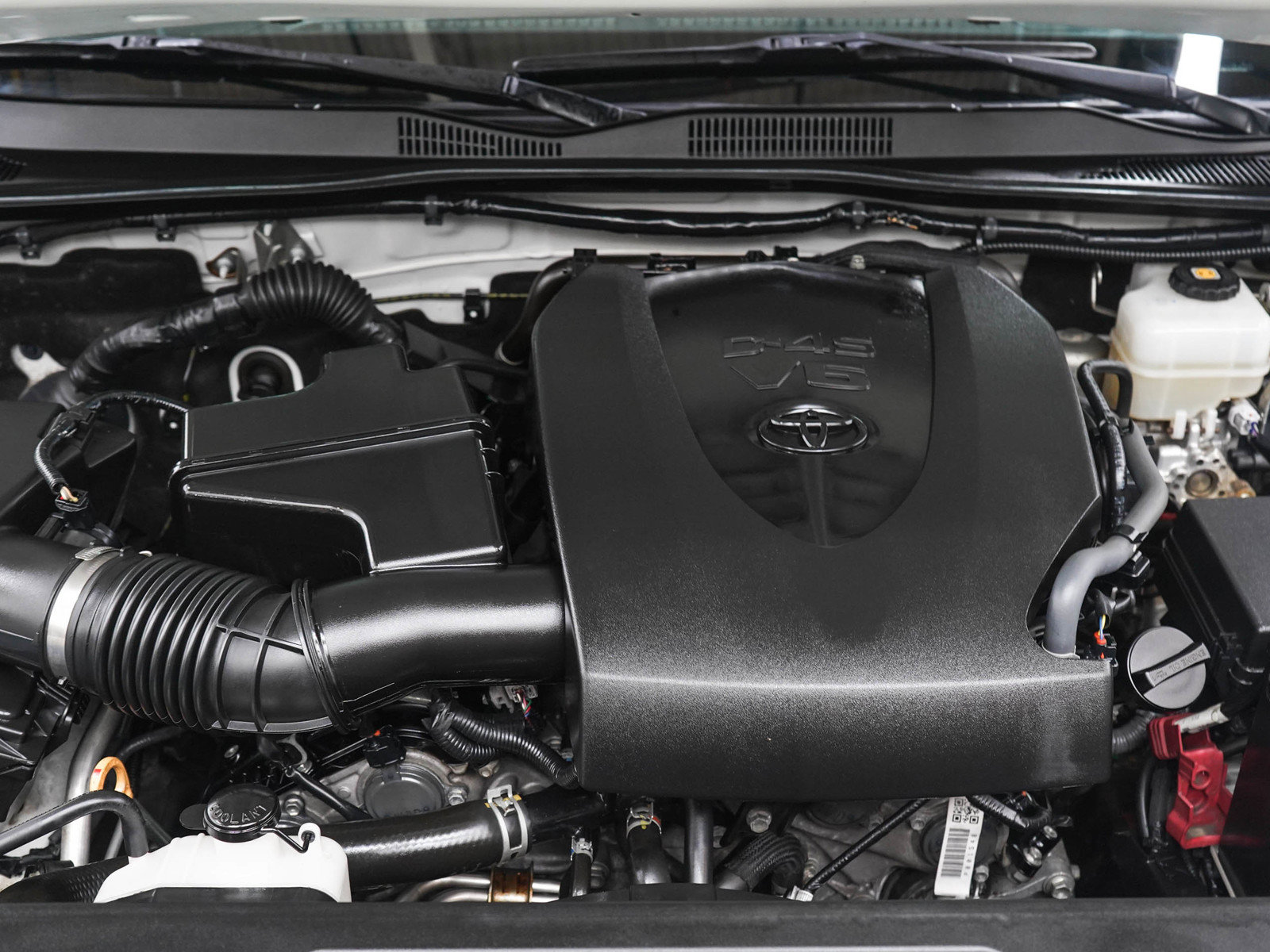 Used 2019 Toyota Tacoma TRD Off-Road AWD/4WD image 31