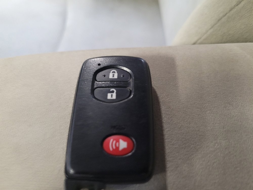 Used 2015 Toyota Prius Two FWD image 32