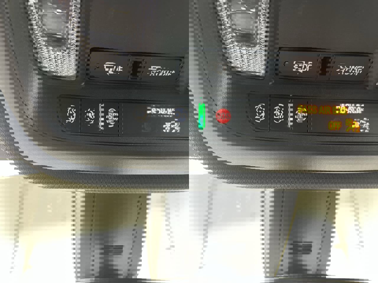 Certified 2023 Chevrolet Traverse LT w/ Midnight/Sport Edition AWD/4WD image 29