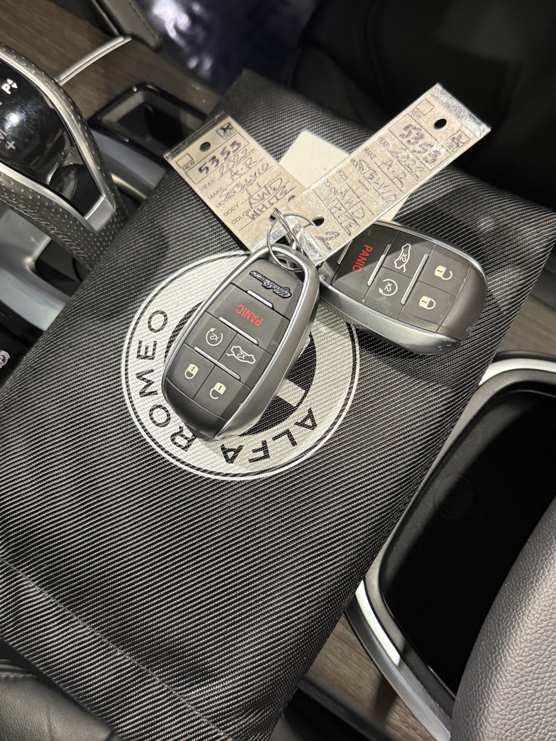 Used 2022 Alfa Romeo Stelvio Ti image 48