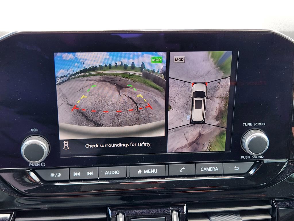 Used 2024 Nissan Pathfinder Rock Creek AWD/4WD image 18