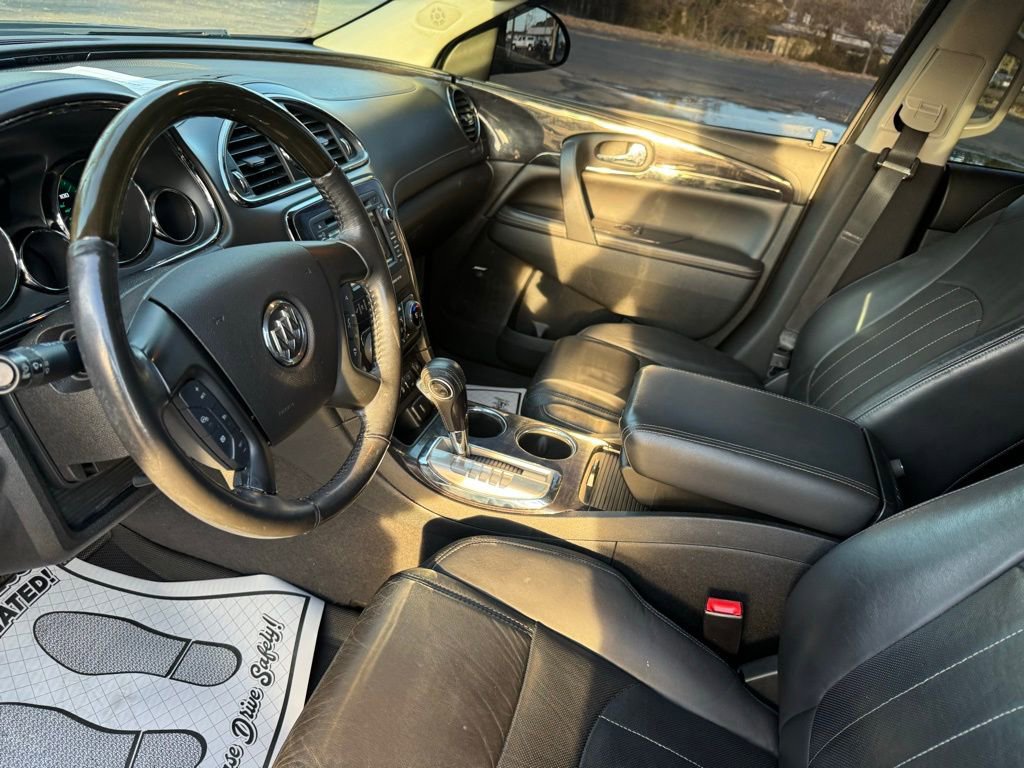 Used 2017 Buick Enclave Leather image 19