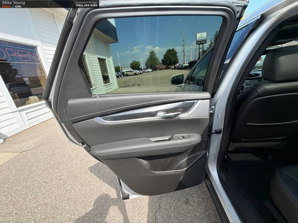 Used 2020 Cadillac XT5 Premium Luxury AWD/4WD image 24