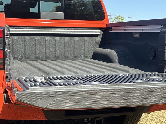 New 2025 Nissan Frontier PRO-4X w/ Pro Premium Package image 11
