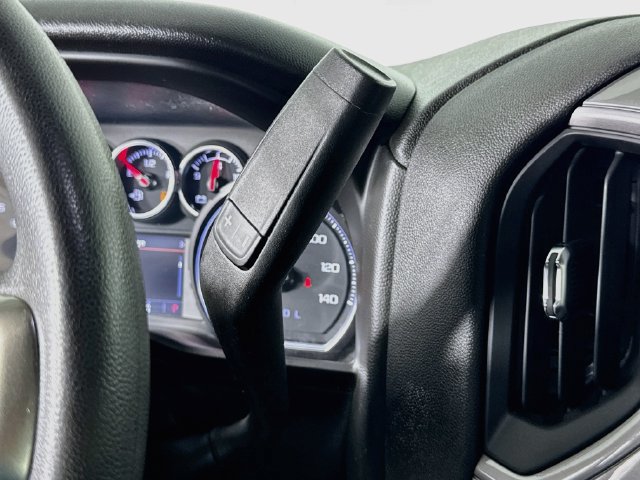 Used 2021 Chevrolet Silverado 1500 Custom w/ Safety Confidence Package AWD/4WD image 18