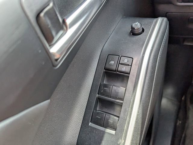 Used 2023 Toyota Highlander XLE image 34