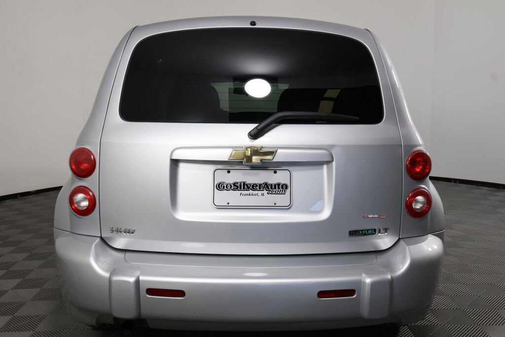 Used 2010 Chevrolet HHR LT image 3