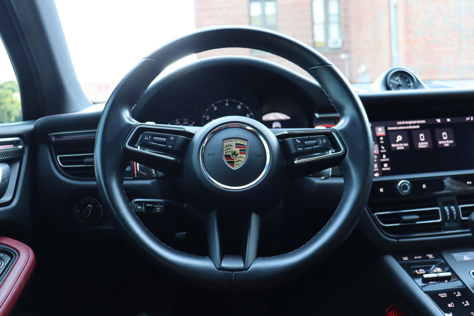Used 2023 Porsche Macan Turbo AWD/4WD image 25