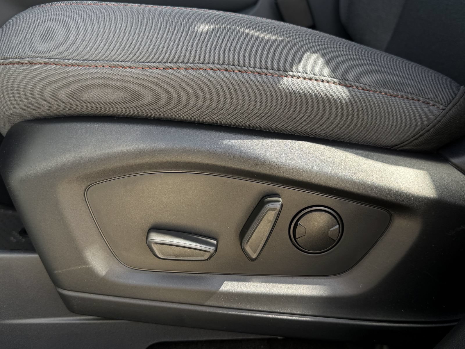 New 2026 Ford Explorer Active AWD/4WD image 23