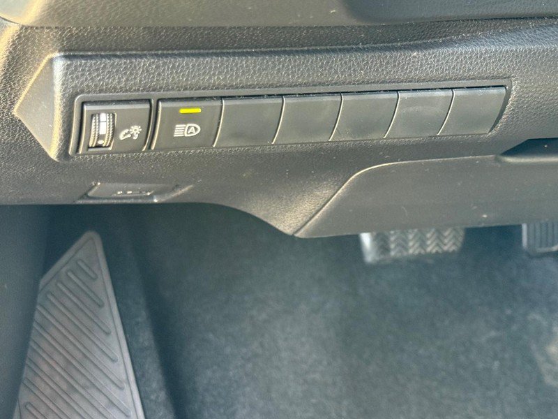 Used 2023 Toyota Corolla SE FWD image 23