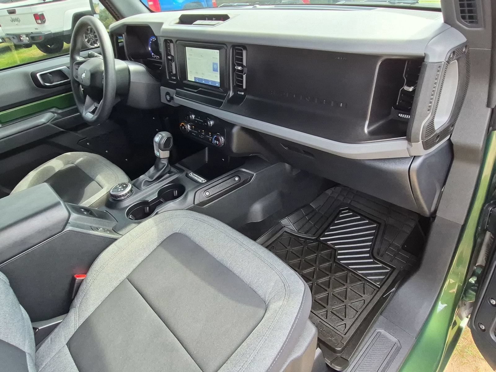 Used 2022 Ford Bronco 2-Door AWD/4WD image 32