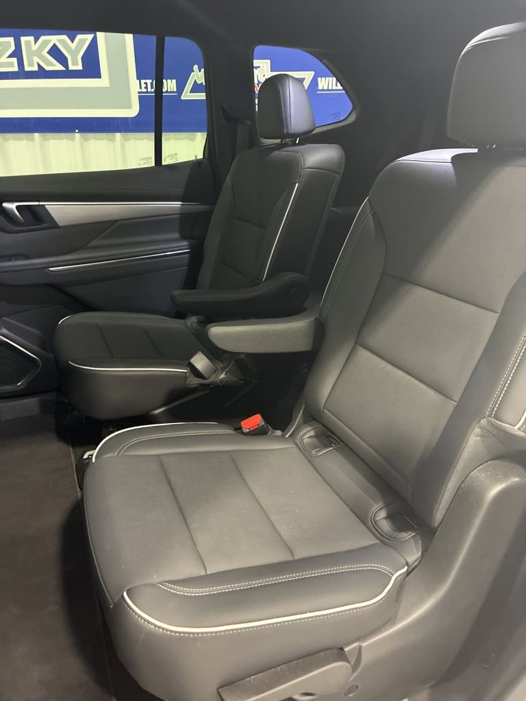 Used 2026 Buick Enclave Preferred AWD/4WD image 44