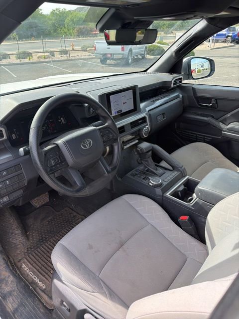 Used 2024 Toyota Tacoma SR5 AWD/4WD image 15