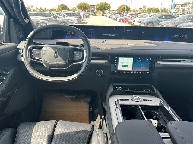 New 2025 Lincoln Navigator Reserve w/ Jet Appearance Package image 27