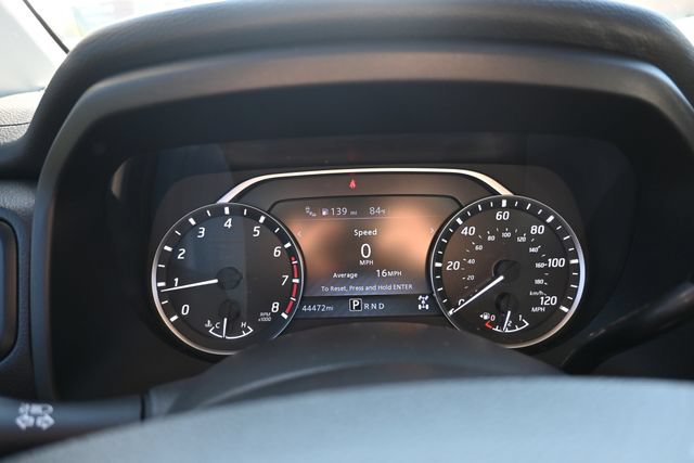 Used 2024 Nissan Titan SV AWD/4WD image 40
