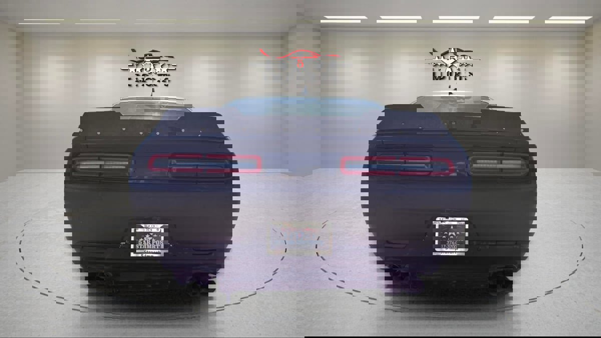 Used 2016 Dodge Challenger R/T Scat Pack w/ Leather Interior Group image 4