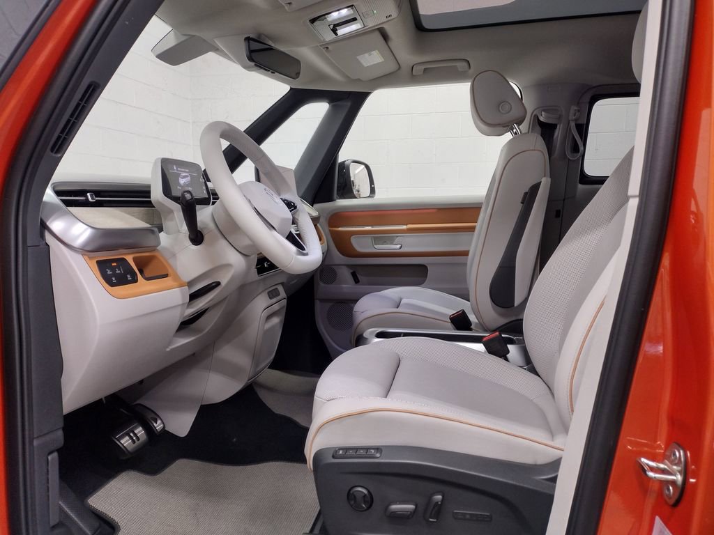 New 2025 Volkswagen ID. Buzz 1st Edition image 28