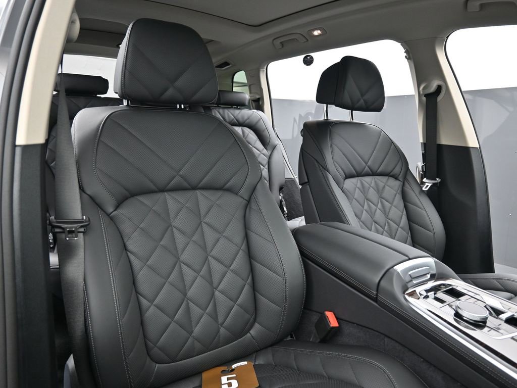 New 2026 BMW X7 xDrive40i w/ Premium Package image 25