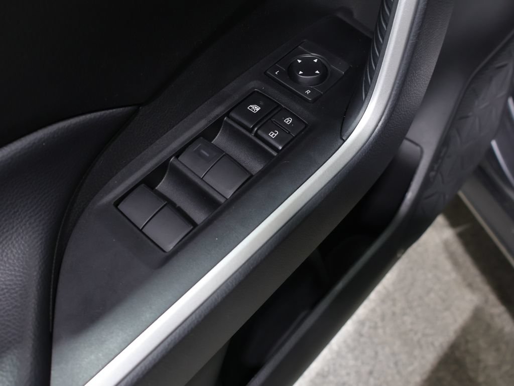 Certified 2024 Toyota RAV4 LE AWD/4WD image 15