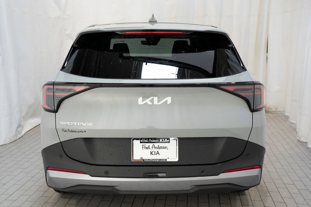New 2026 Kia Sportage EX FWD image 5