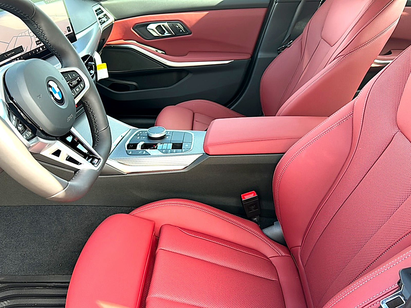 New 2026 BMW 330i Sedan w/ M Sport Package RWD image 10