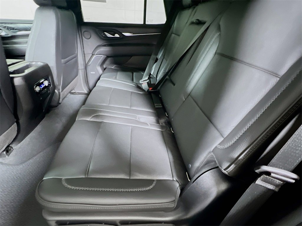 Used 2022 GMC Yukon Denali w/ Advanced Technology Package image 20