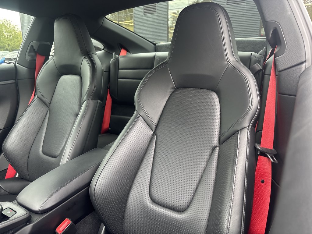 Certified 2024 Porsche 911 Carrera S w/ Sportdesign Package RWD image 22