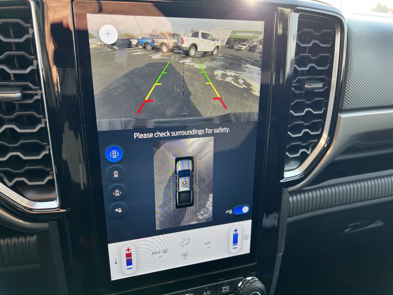 New 2025 Ford Ranger XLT w/ FX4 Off-Road Package image 30