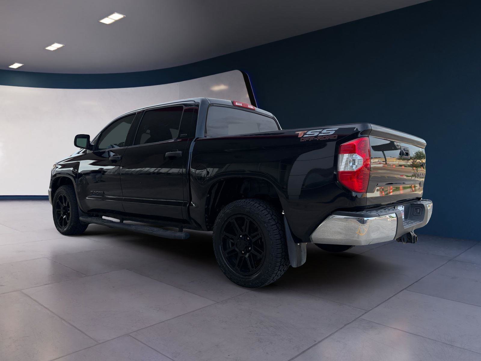 Used 2019 Toyota Tundra SR5 w/ SR5 Upgrade Package RWD image 3