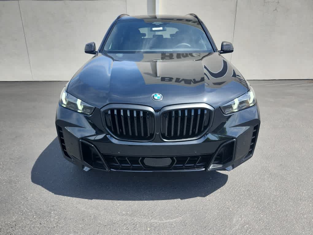 New 2026 BMW X5 xDrive40i w/ M Sport Package AWD/4WD image 5