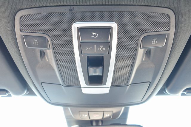 Used 2015 Mercedes-Benz ML 63 AMG 4MATIC image 32