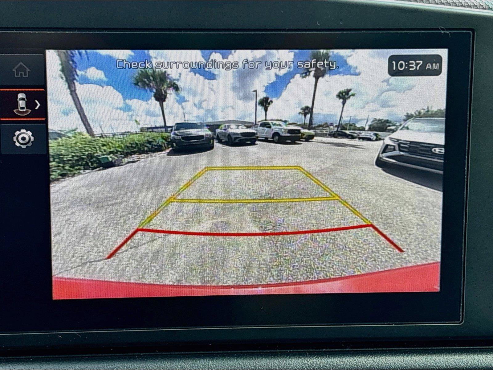 Used 2025 Kia Niro LX FWD image 13