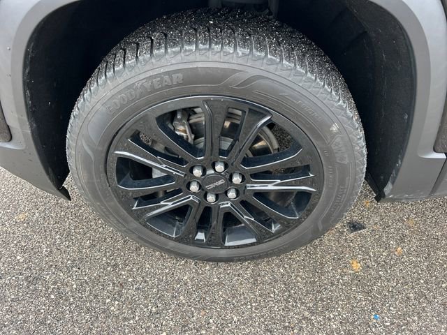 Used 2022 GMC Acadia SLT w/ Elevation Edition image 58