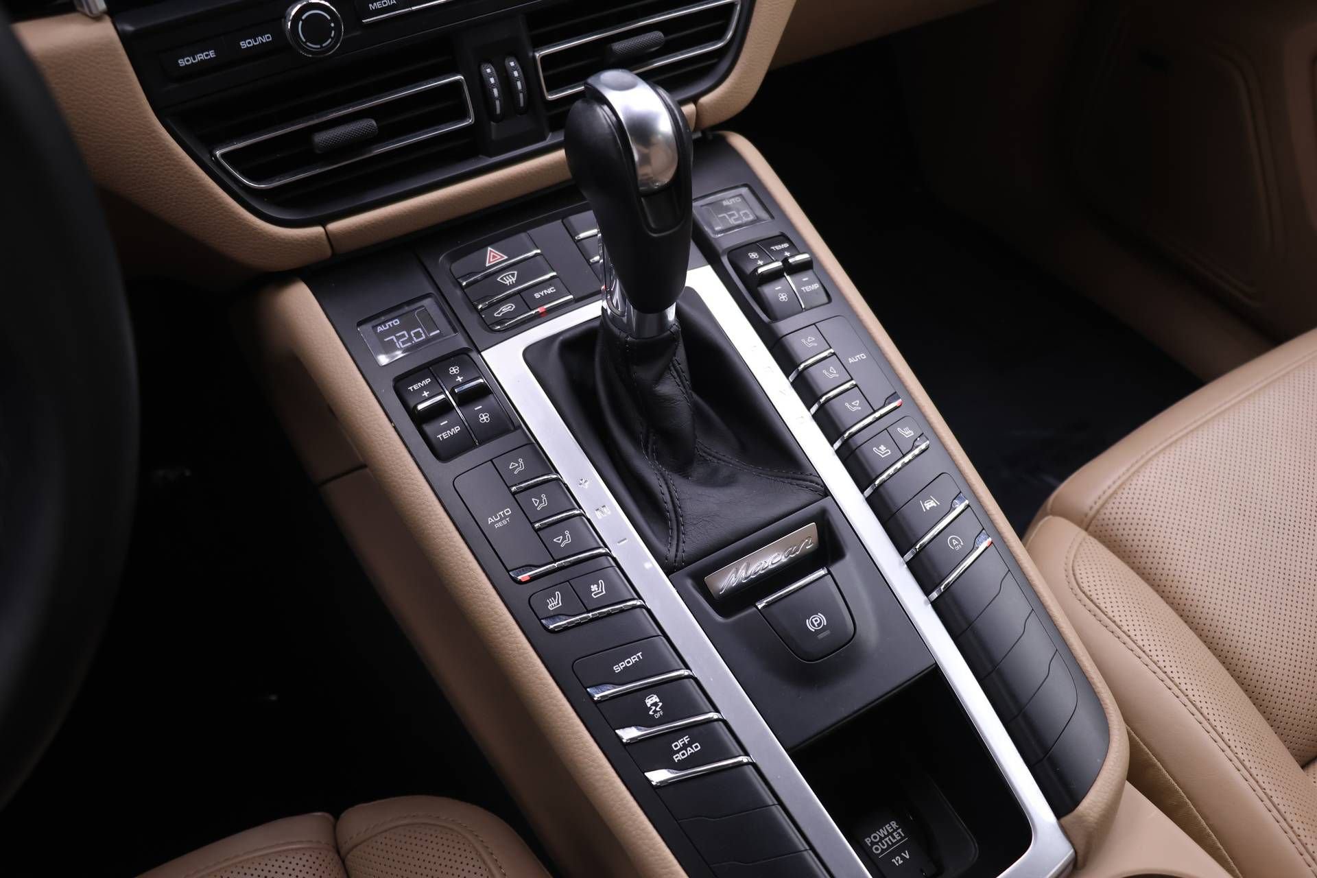 Used 2020 Porsche Macan image 11