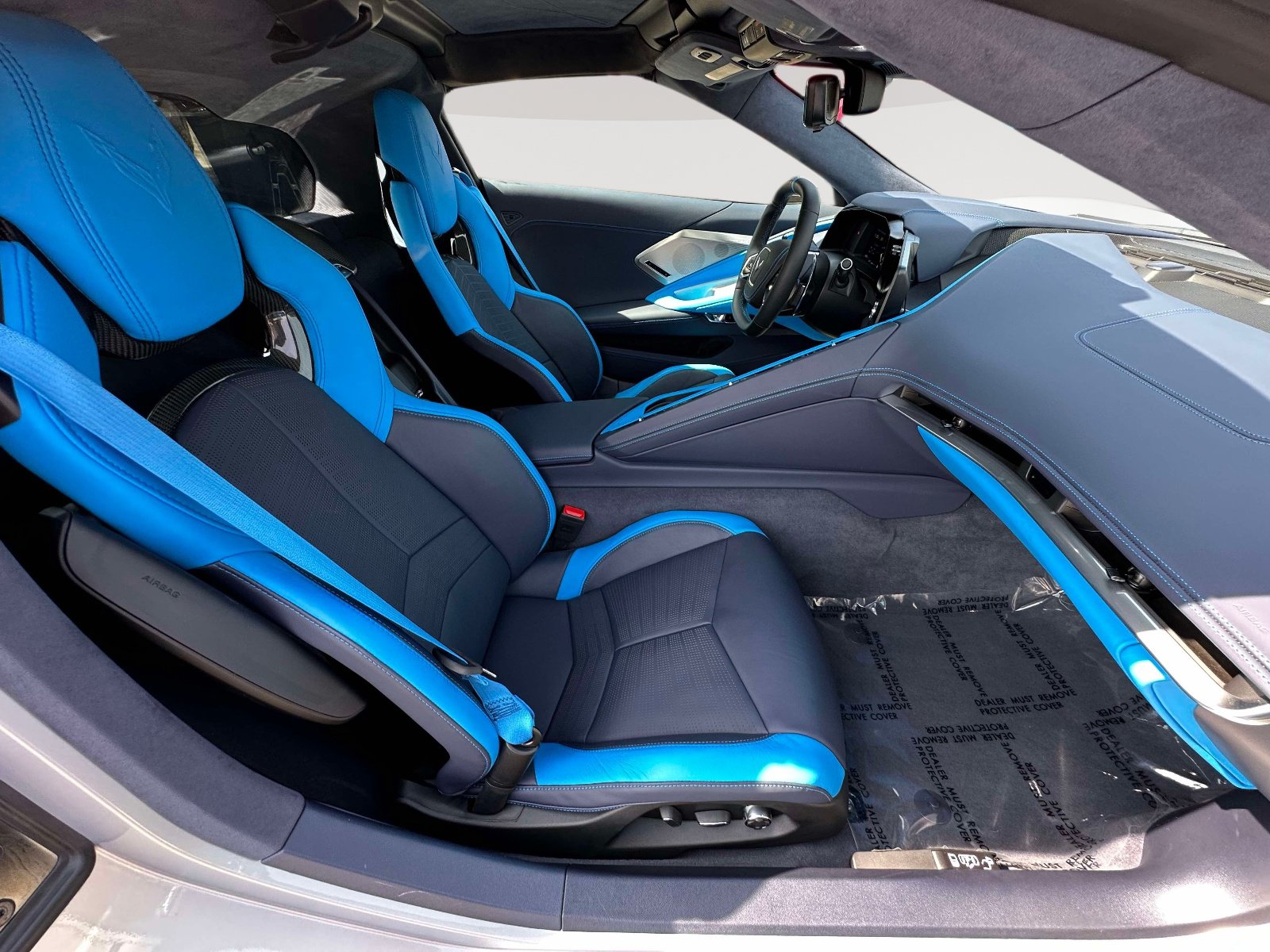 Used 2024 Chevrolet Corvette Stingray Premium Cpe w/ Z51 Performance Package RWD image 32